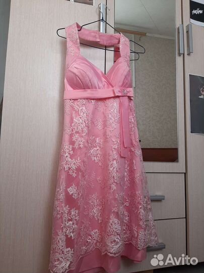 Платье праздничное женское