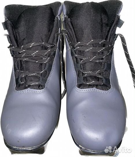 Лыжные ботинки рр40/35/32