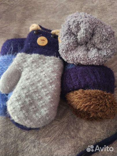 Шапка зимняя тёплая+ варежки на 2-5 лет