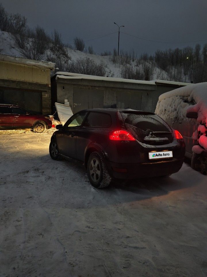 Volvo C30: фото владельца
