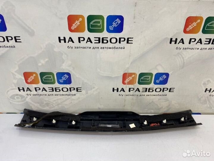 Накладка на заднюю панель Land Rover Freelander 2