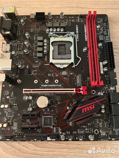 Материнская плата