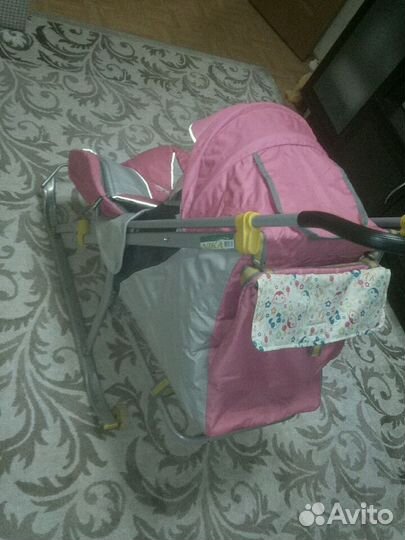 Санки с перекидной ручкой