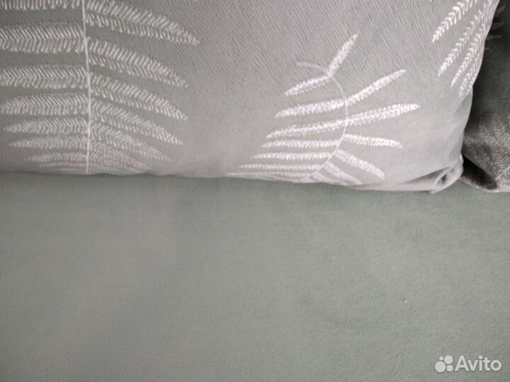 Диван прямой Лора