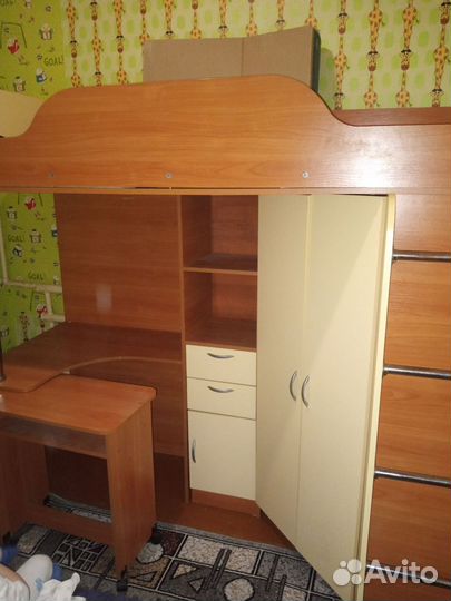 Двухъярусная кровать выдвижная бу