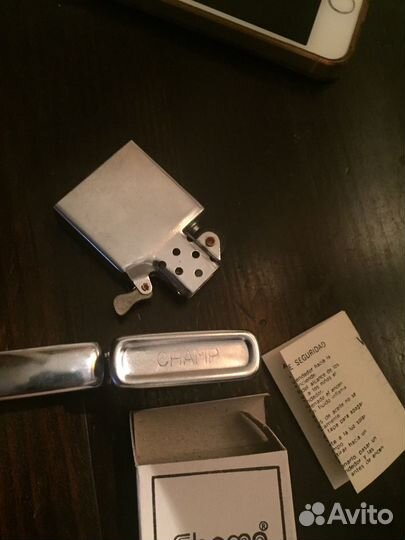 Зажигалка бензиновая
