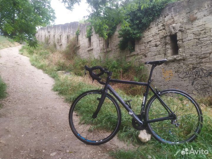 Шоссейный велосипед Intec