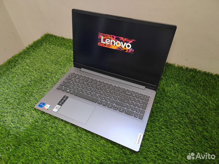 Lenovo Ideapad 3 (i7/8 RAM/SSD/FHD)