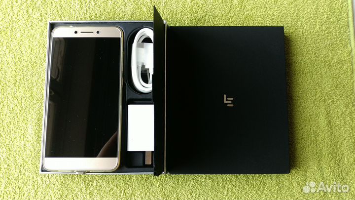 LeEco Le Max2 X820, 4/32 ГБ