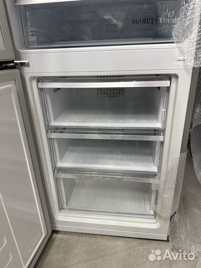 Холодильник Beko серебристый 2м