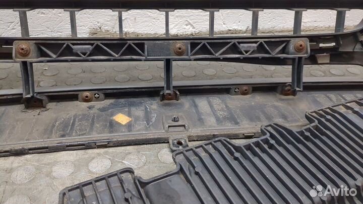 Бампер передний Audi A4 (B8)