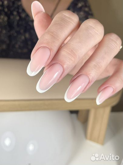 Маникюр с покрытием гель-лаком