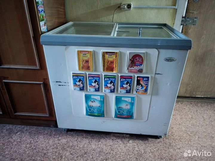 Холодильная витрина бу
