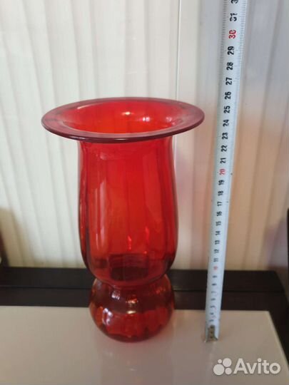 Ваза Красный Май и ваза хрустальная большая