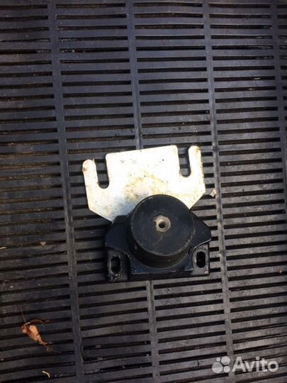 270000344,270000346 Опора двигателя BRP Sea-Doo