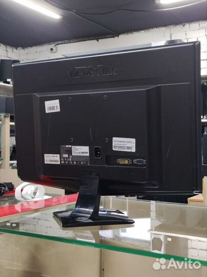 Монитор 22 дюйма LED ViewSonic, vga