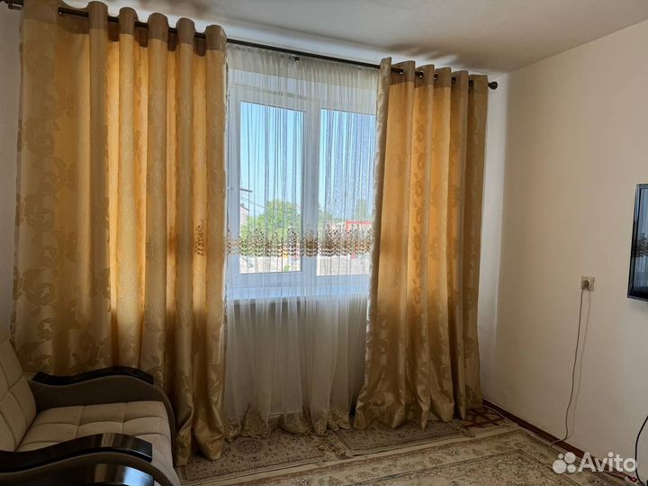 Шторы и карнизы бу