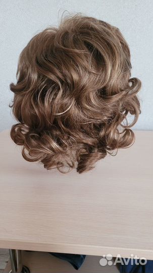 Парик женский