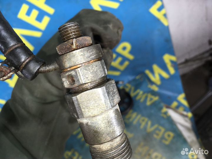 Дизельная форсунка Nissan Primera P10