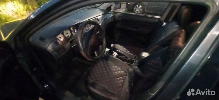 Mitsubishi Lancer 2.0 МТ, 2002, 200 386 км