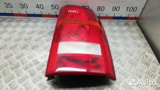 Фонарь задний правый land rover discovery 3 (1SK21