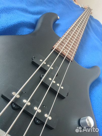 Басс гитара Cort action p j 4 струны