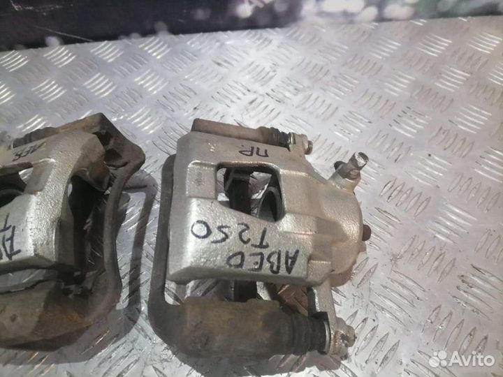 Суппорта передняя Chevrolet Aveo T250 1.4