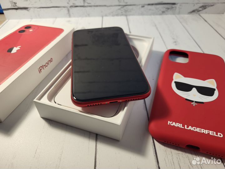iPhone 11, 64 ГБ