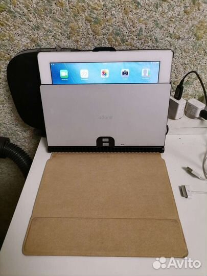 Apple iPad 2 64GB Wi-Fi + 3G