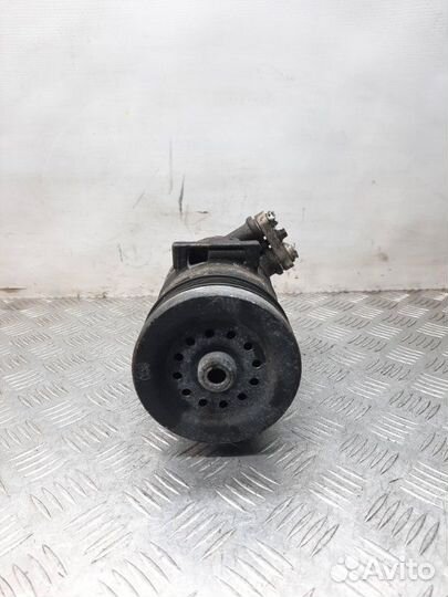 Компрессор кондиционера Opel Corsa хэтчбэк 5 дв