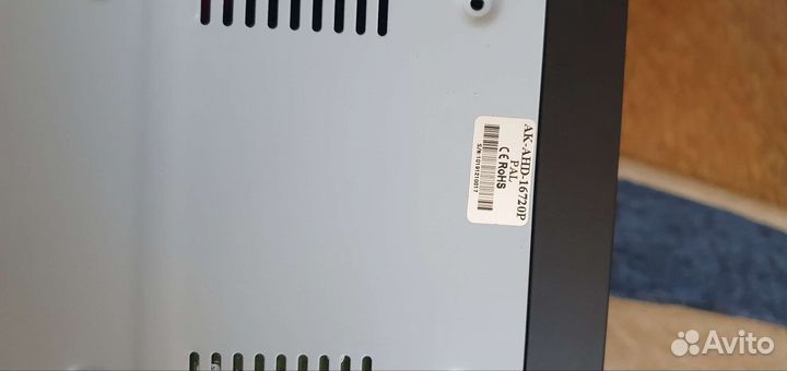 Видеорегистратор на 16 камер (720p)