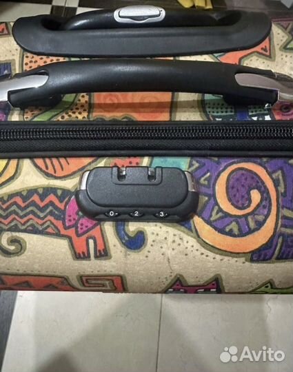 Чемодан на колесах Finding