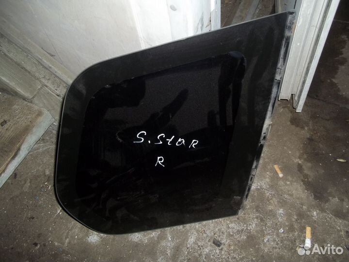 Стекло заднее глухое L-R Мицубиси Спейс Стар