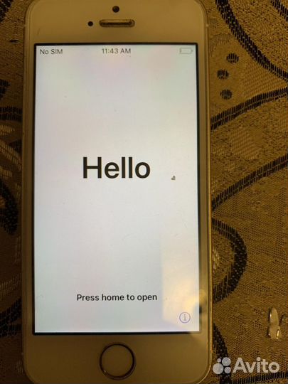 iPhone SE, 32 ГБ