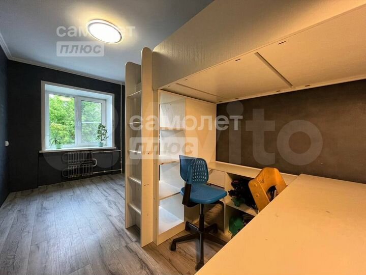 3-к. квартира, 58 м², 2/4 эт.