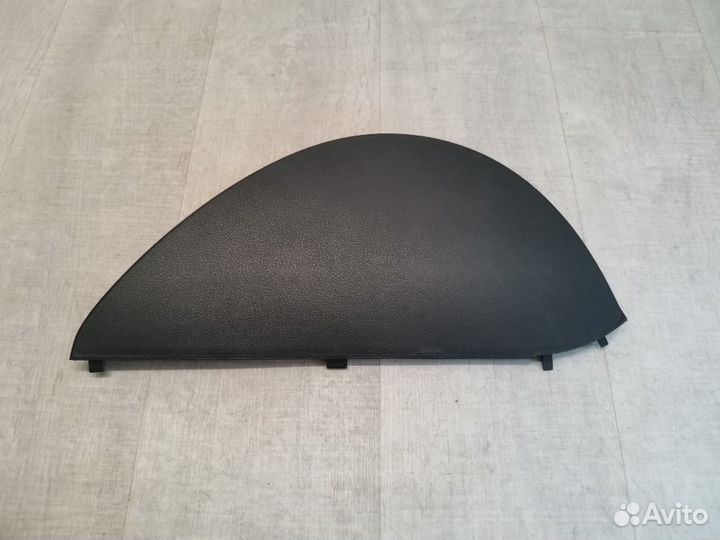 Накладка на торпедо правая Geely Emgrand Ec7 1.5