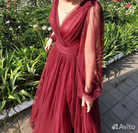 Вечернее платье