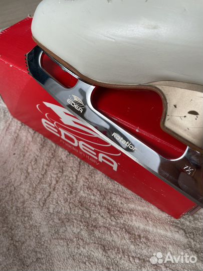 Фигурные коньки edea 195