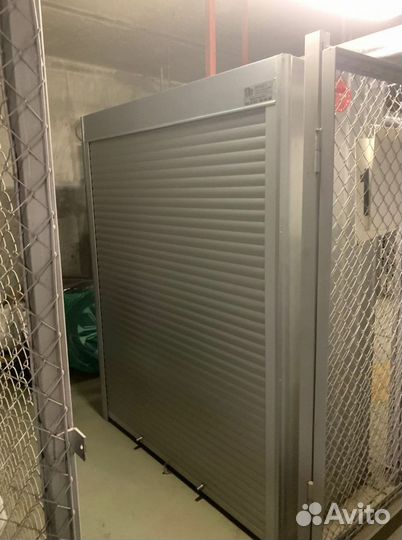 Роллетные шкафы в паркинг/ Шкаф для паркинга