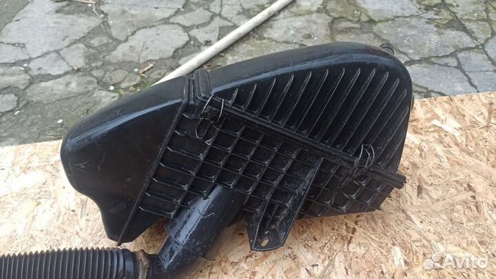 Корпус воздушного фильтра Москвич 2141святогорf3R