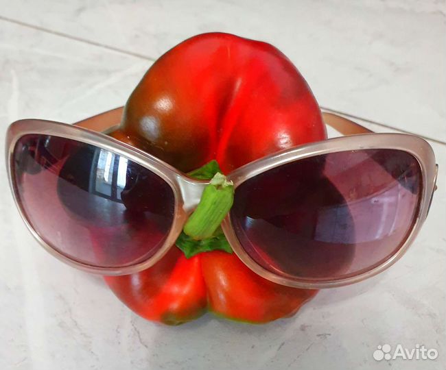 Солнцезащитные очки женские брендовые