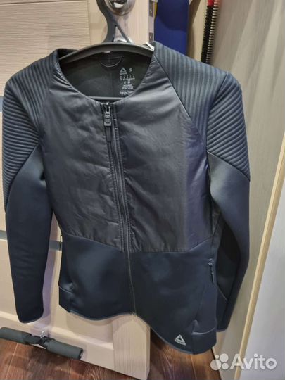 Ветровка Reebok