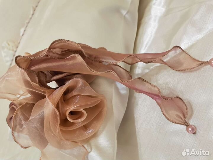 Покрывало на кровать +3 подушки