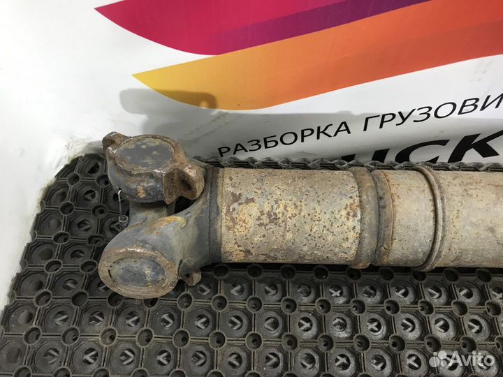 Вал карданный 1870 мм