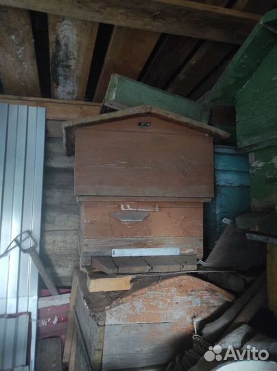 Медогонка,улья,рамки