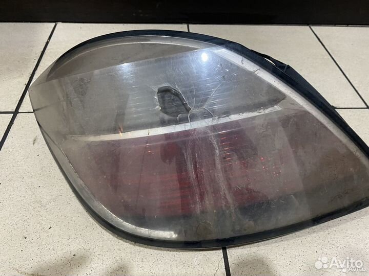 Фонарь задний левый Opel Astra H