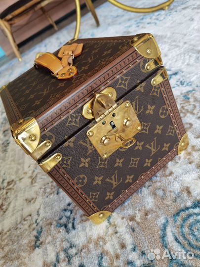 Бьюти-кейс Louis Vuitton оригинал