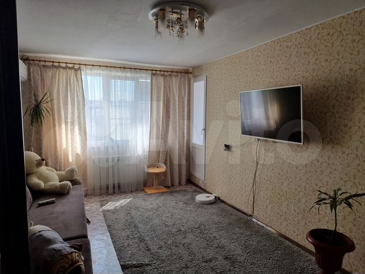 3-к. квартира, 70 м², 5/5 эт.
