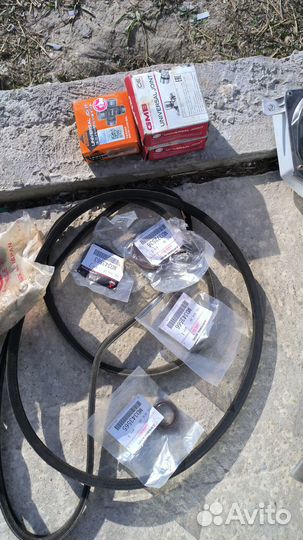 Продам на паджеро 2 запчасти