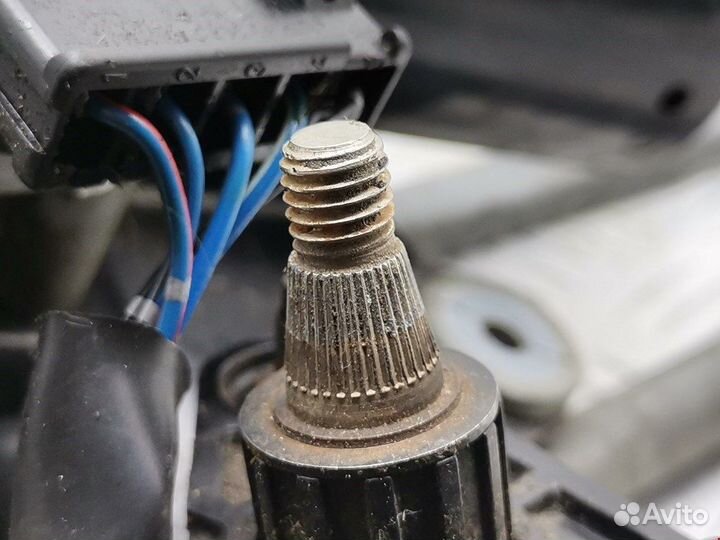 Трапеция для Mitsubishi Carisma